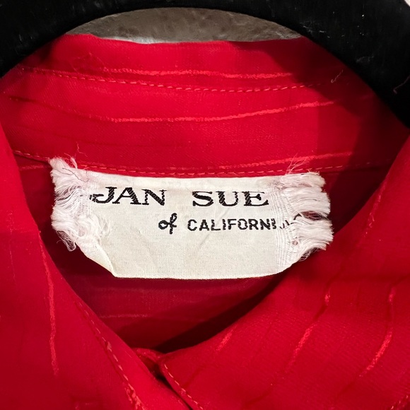 Beautiful vintage red sheer blouse - Picture 4 of 5